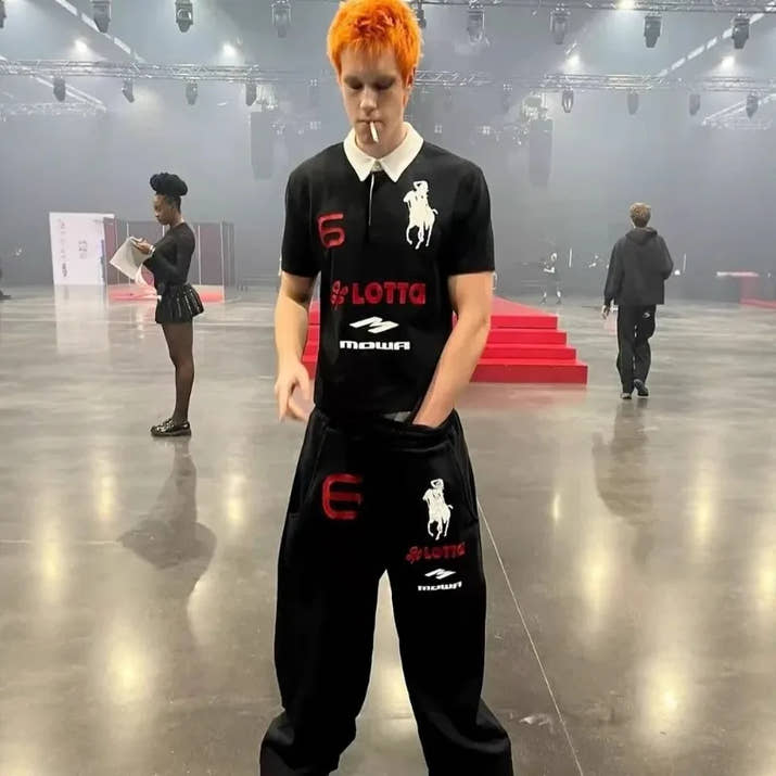 Embroidery Angel War Horse Digit 6 Label Sweatpants